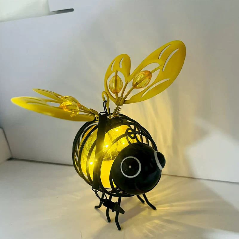 🌙🍃🪴49% OFF! Hanging Solar Bee Light – Warm Amber Glow, Flicker-Free, Perfect for Garden Parties, Camping, or Kids’ Rooms – Spread Joy Day and Night 🌞🌜